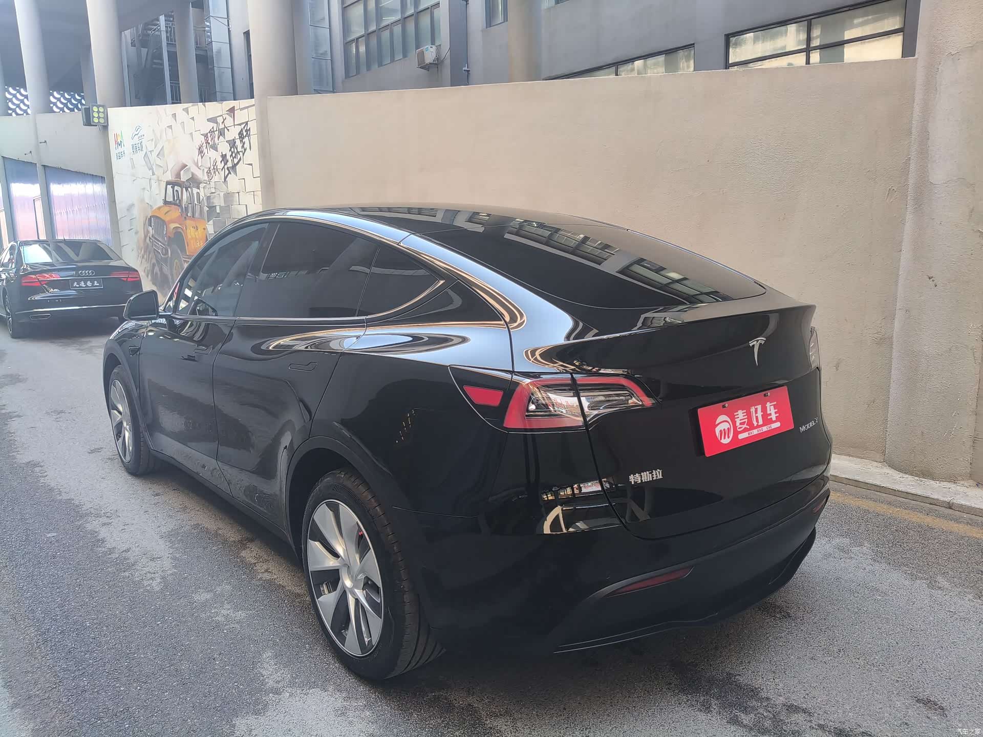 Tesla Model Y, 2023 все фото