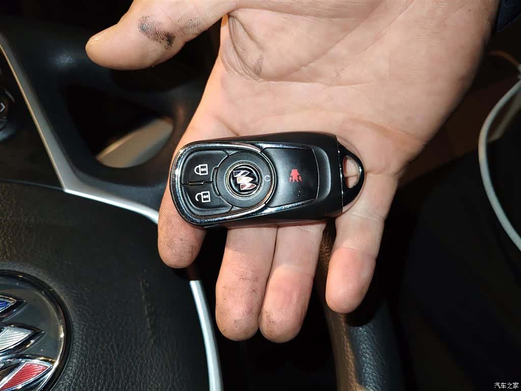 Buick GL8, 2023 12