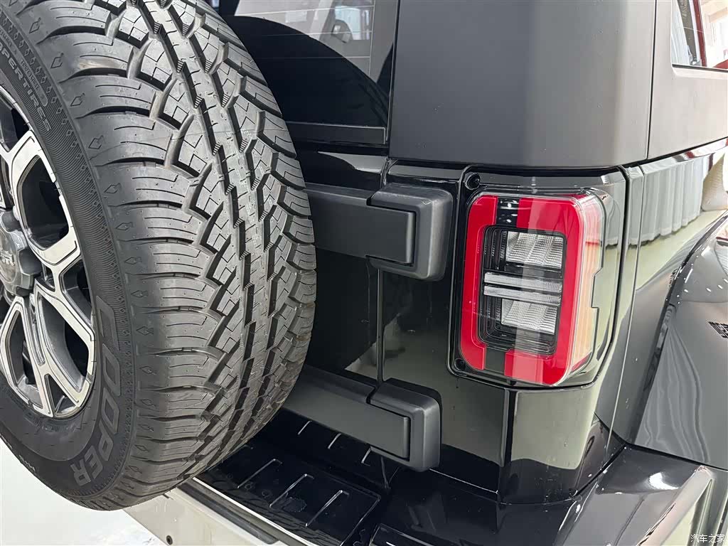 BAIC BJ40, 2023 10