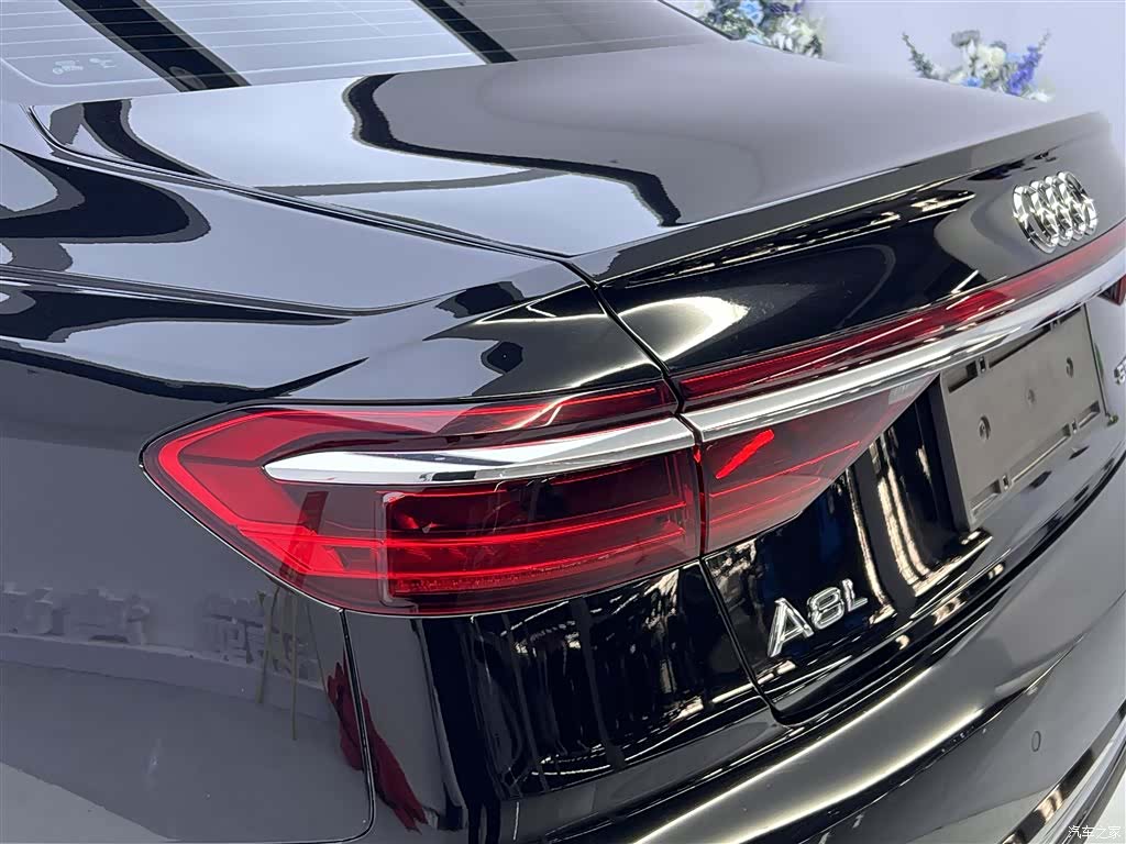 Audi A8L, 2024 10