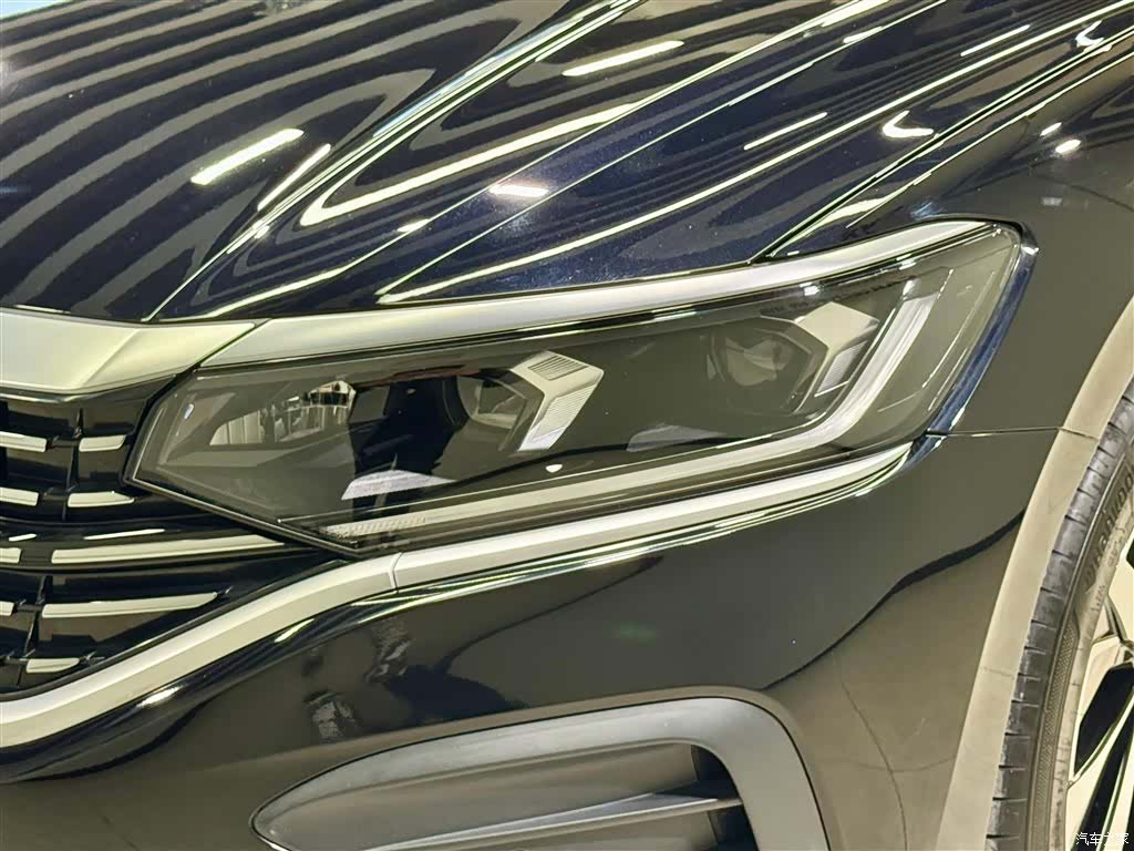 Volkswagen Passat, 2025 8