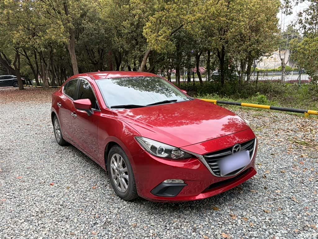 Mazda Mazda3, 2015 19