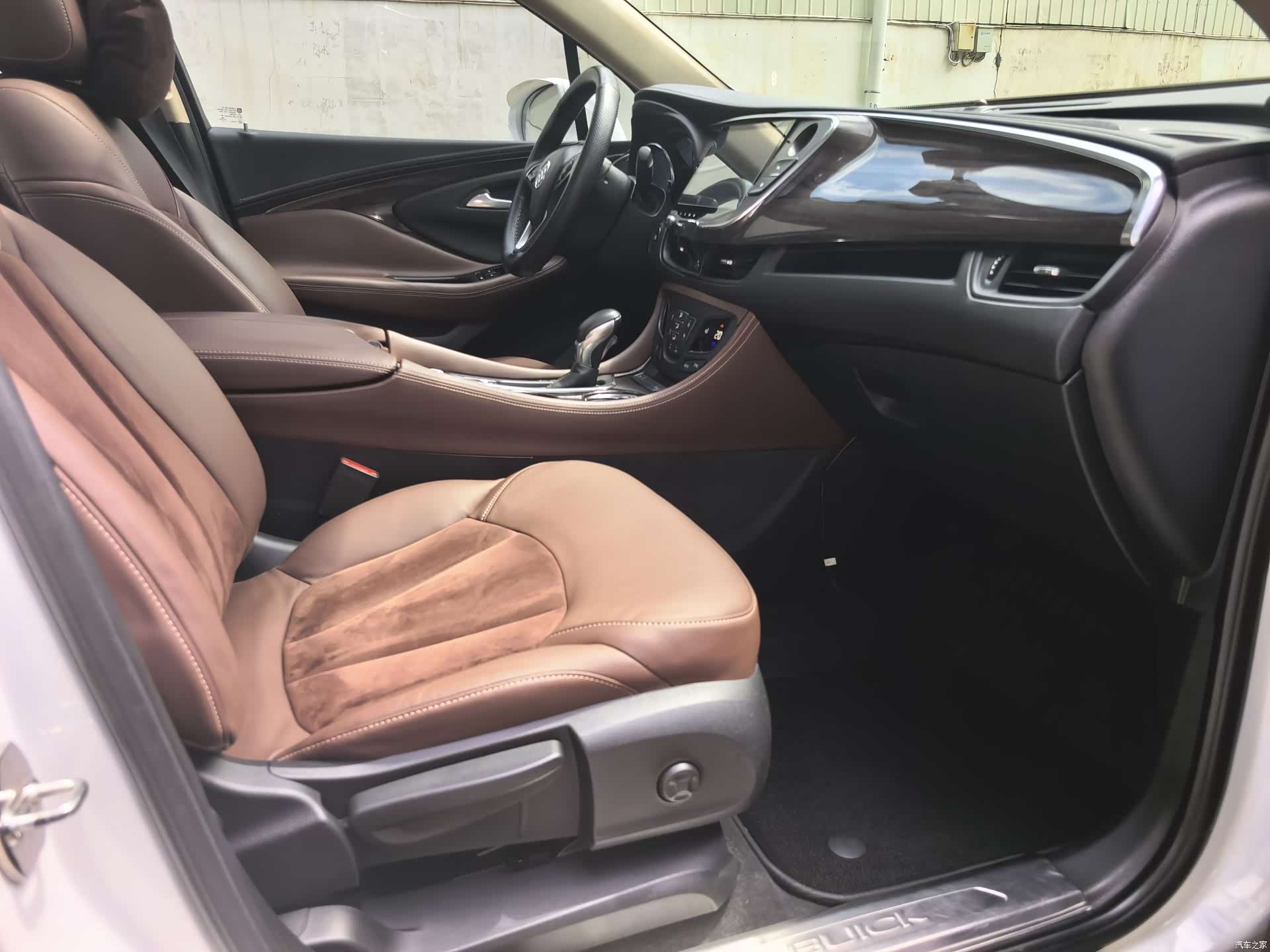 Buick Envision Plus, 2016 9