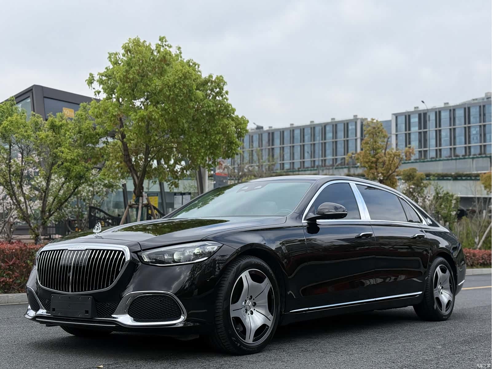 Maybach S-Class, 2024 1