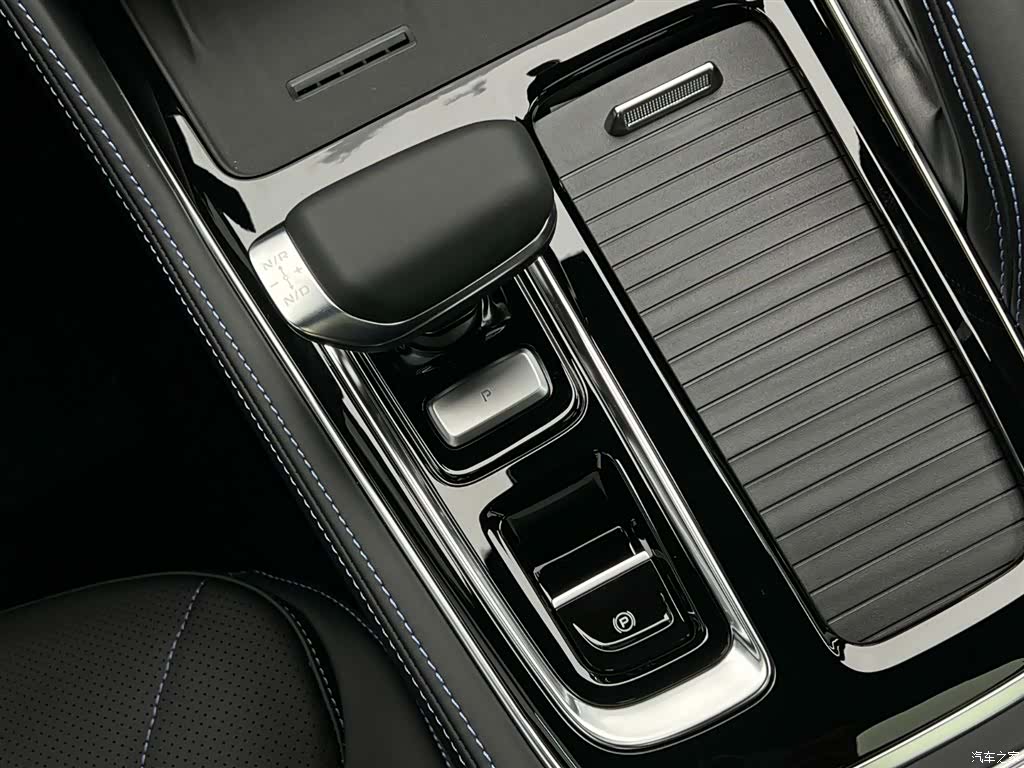 Geely Preface, 2026 24