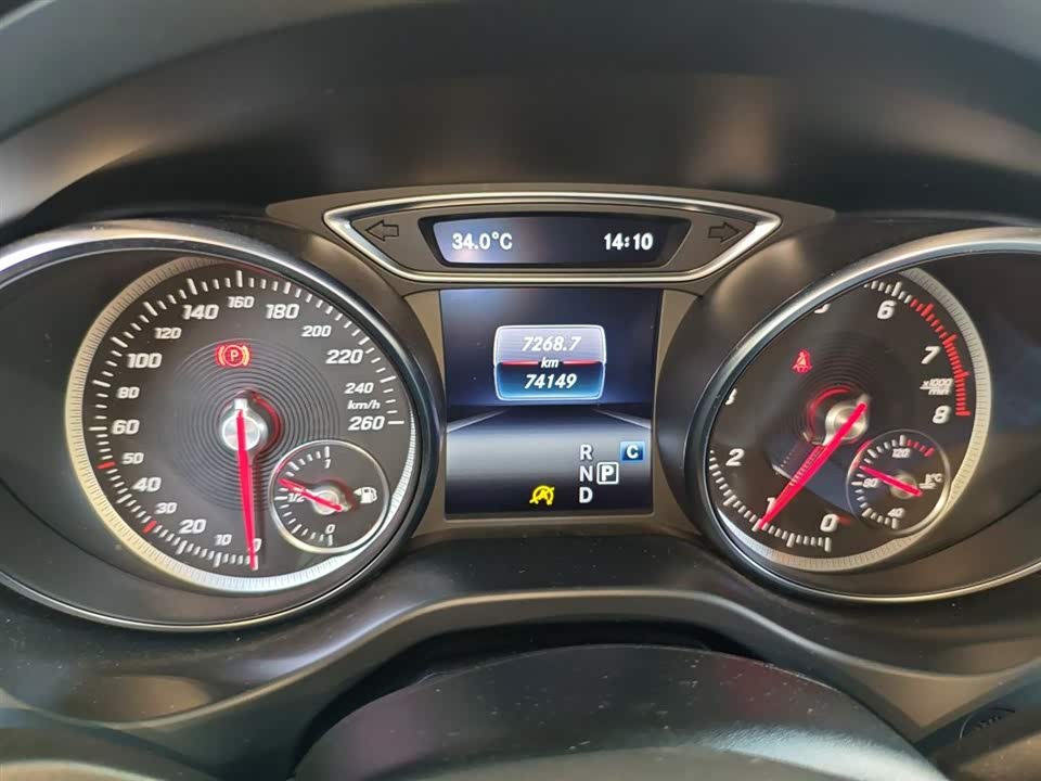 Mercedes-Benz GLA
