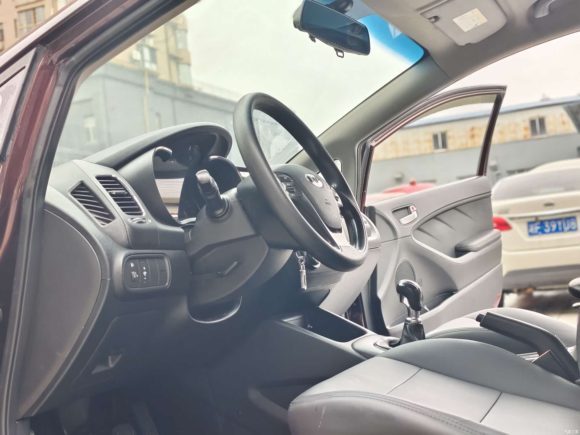 Kia K3, 2015 10