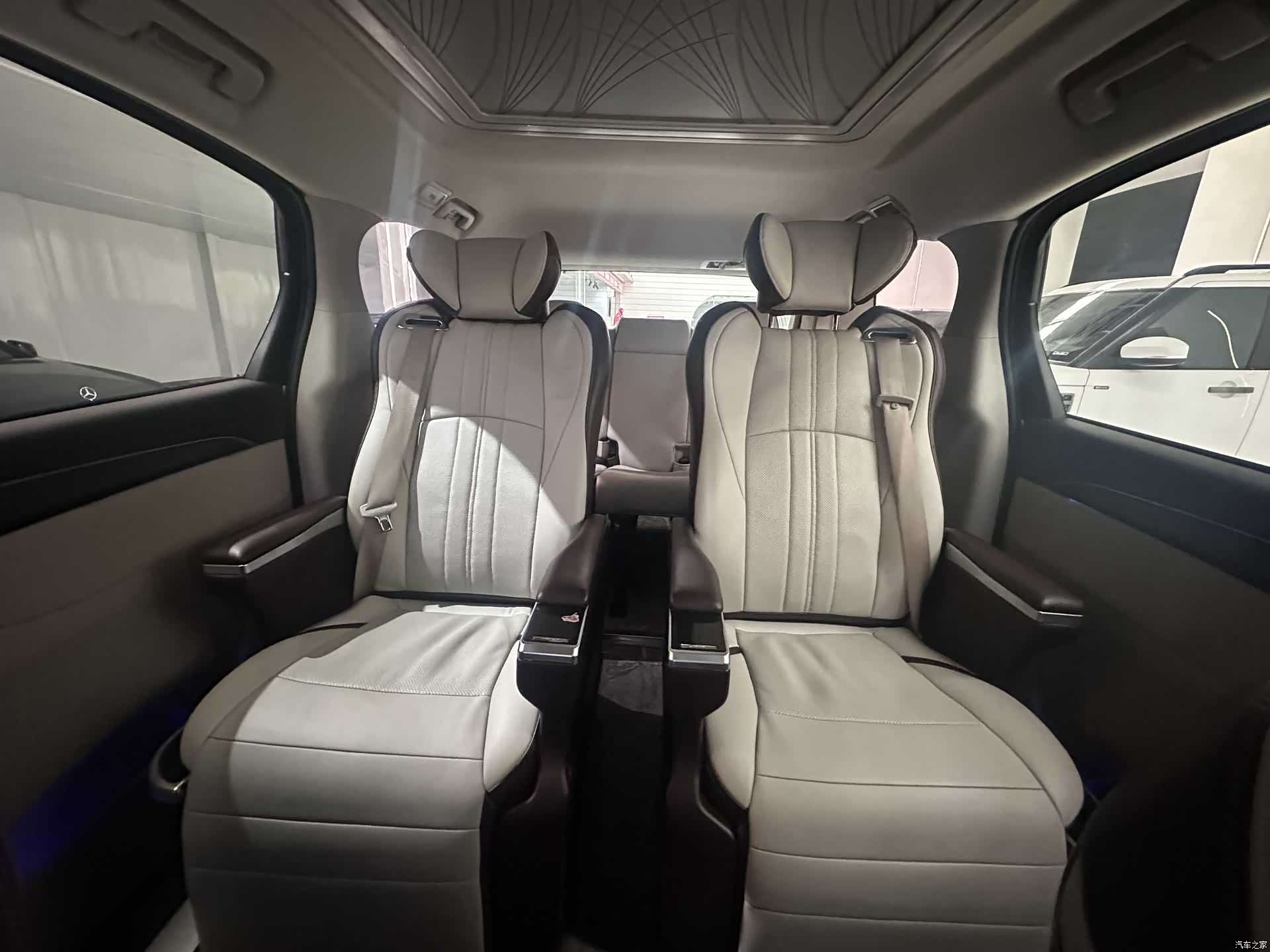 Buick GL8, 2023 7