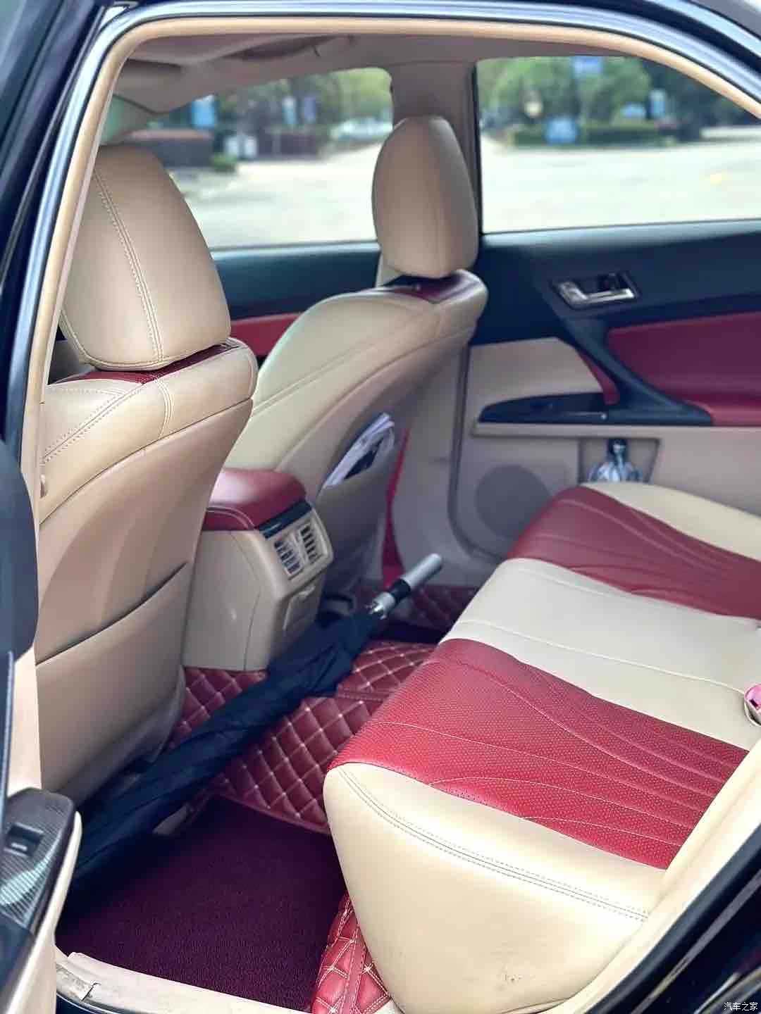 Toyota 2.5V, 2012 4