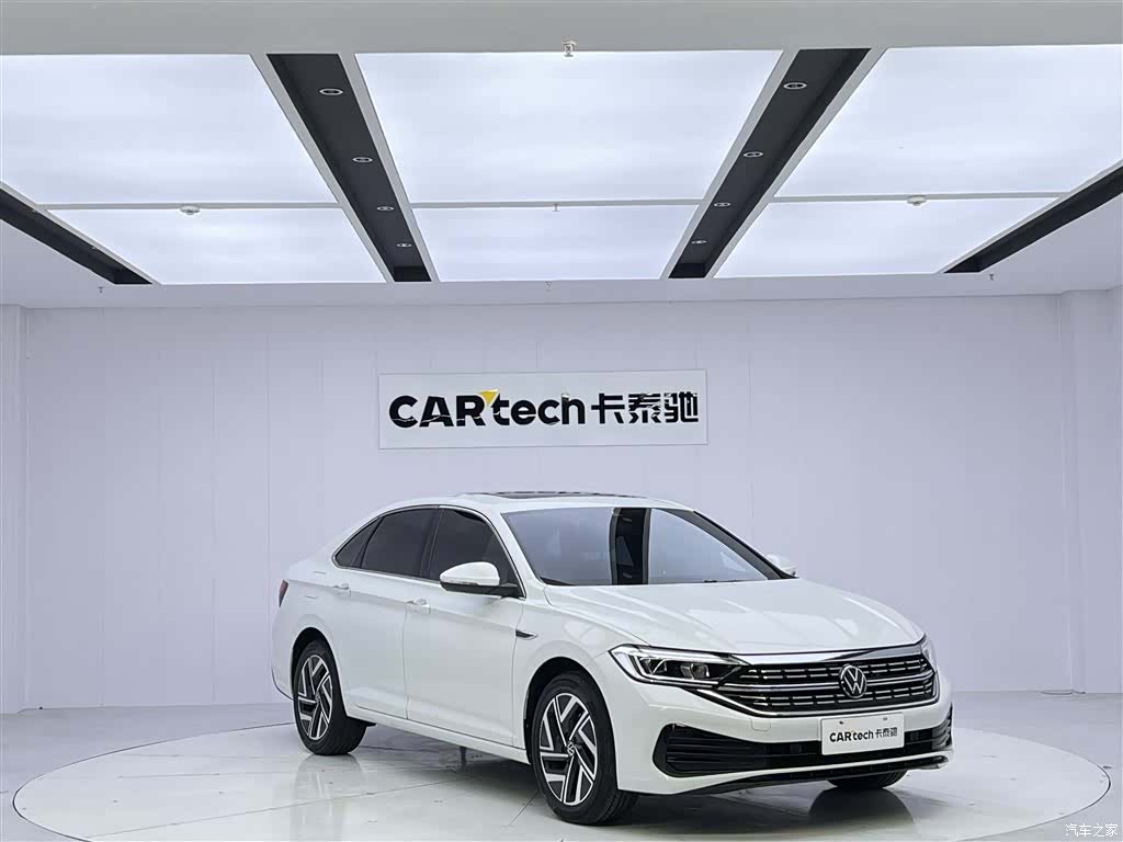 Volkswagen Sagitar, 2023 2