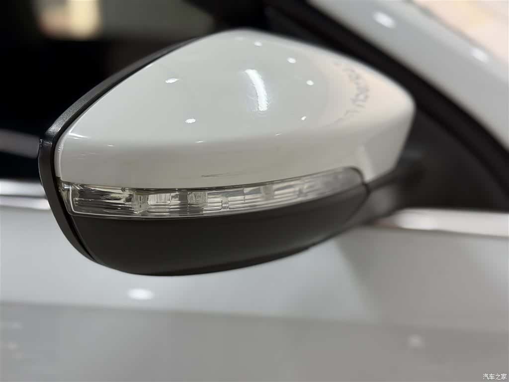 Volkswagen Sagitar, 2019 18