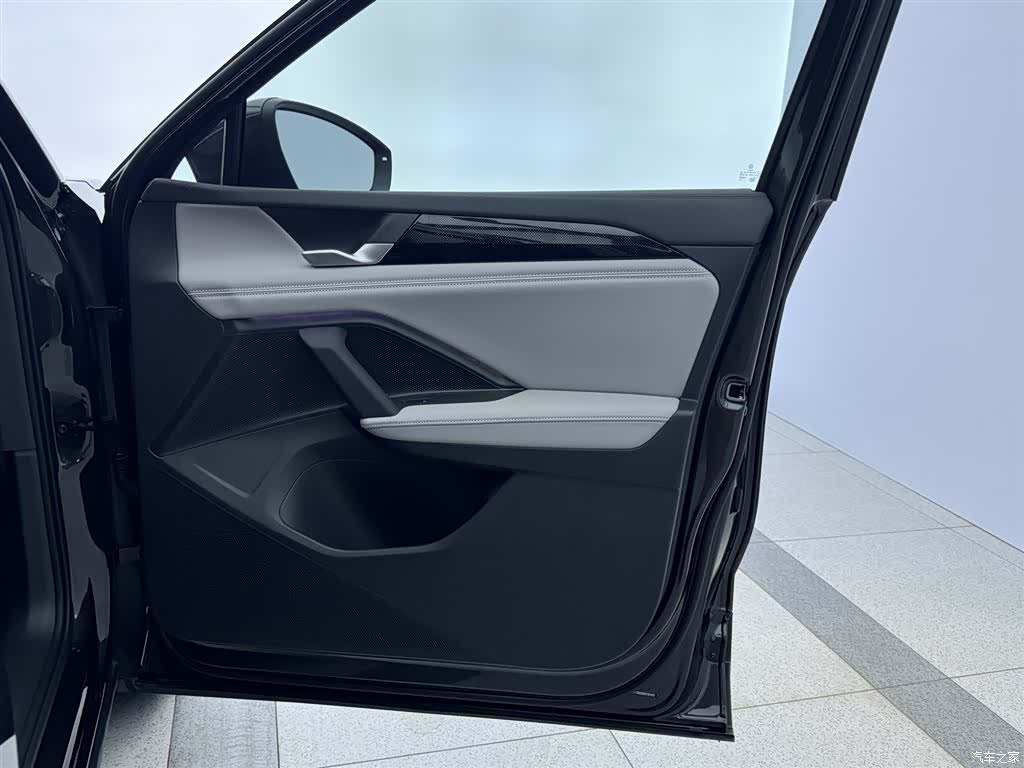 Volkswagen Tayron, 2025 12