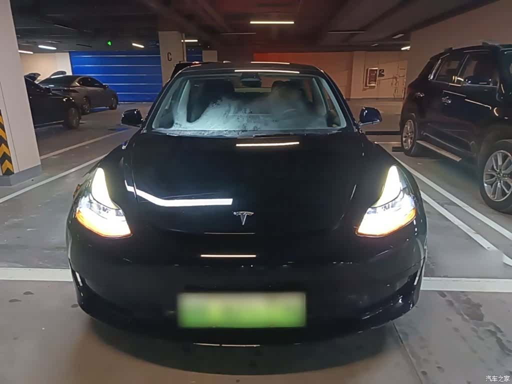 Tesla Model 3, 2022 3