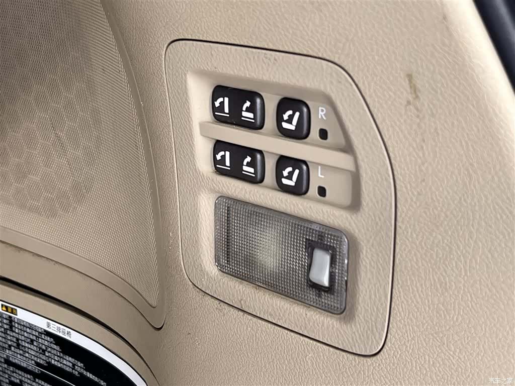 Lexus LX, 2008 21
