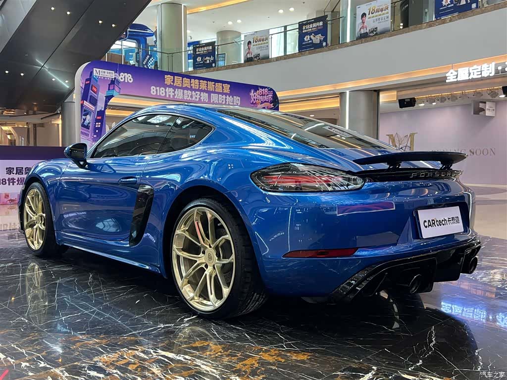 Porsche Cayman, 2018 все фото