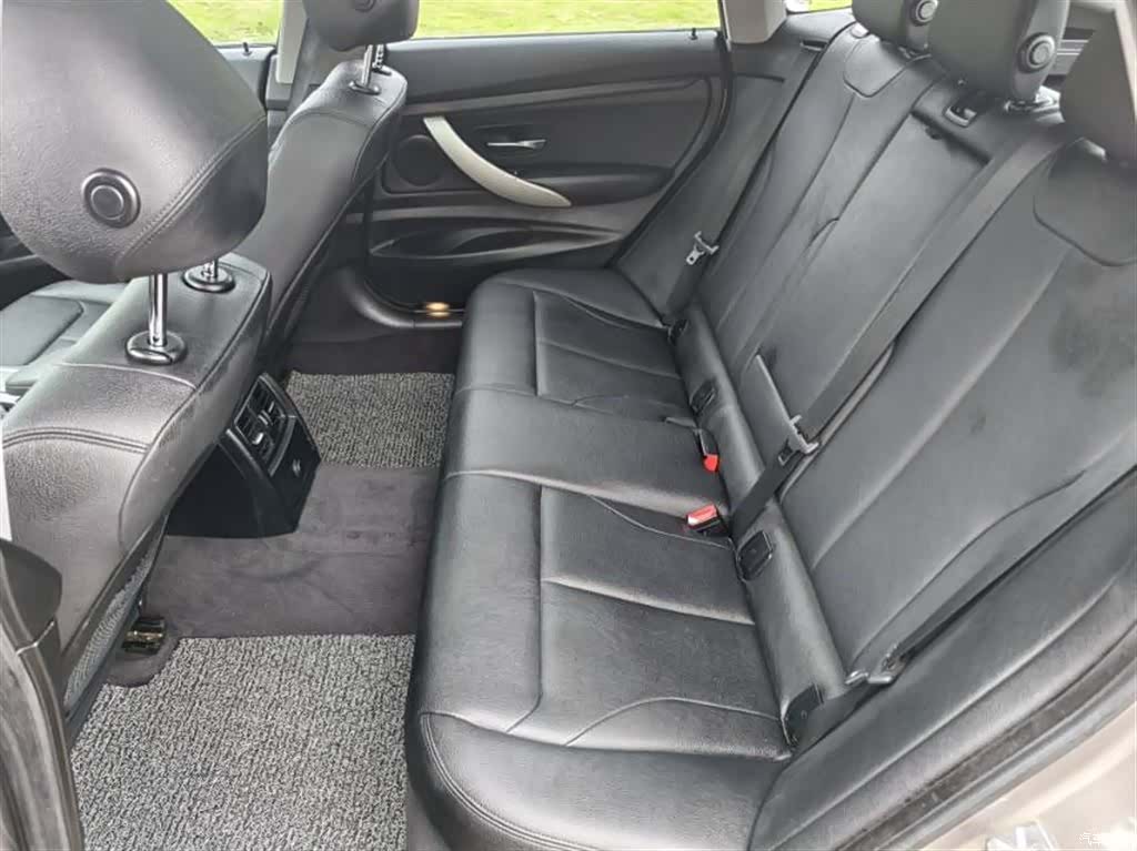BMW 3 Series, 2016 13