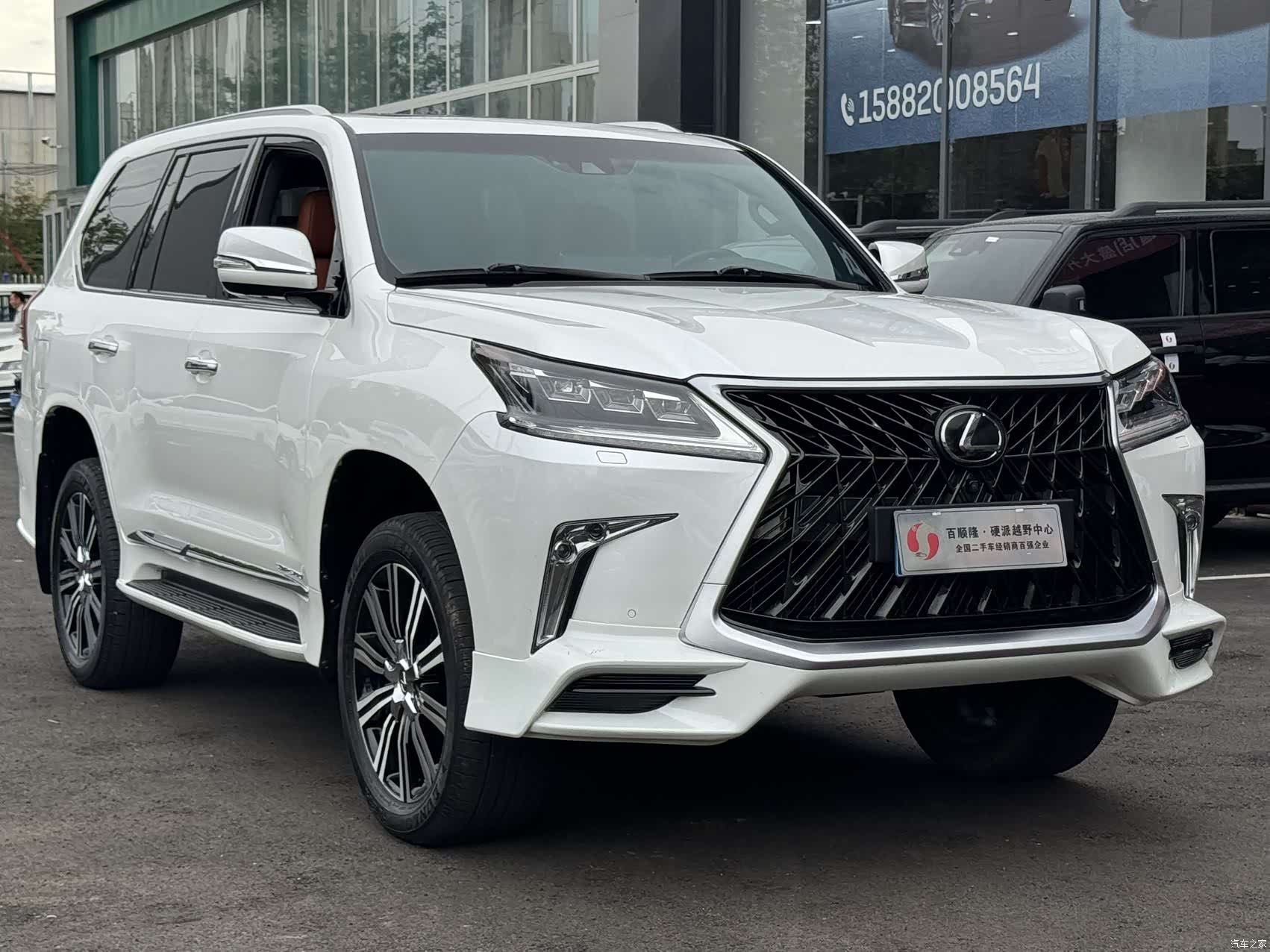 Lexus LX, 2020 2