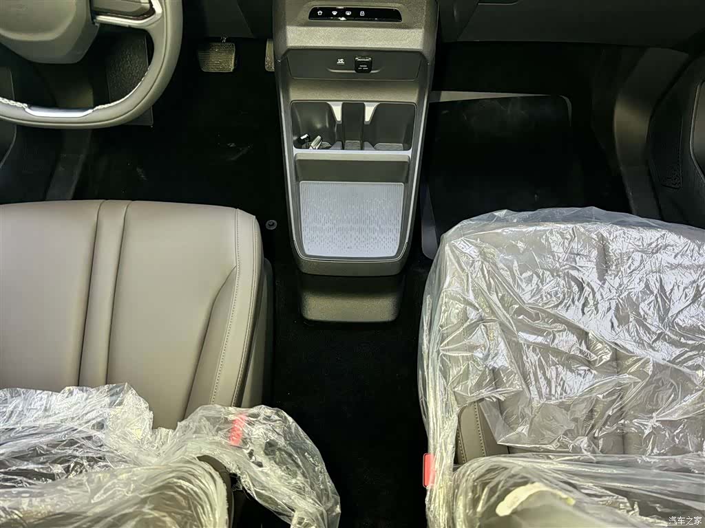 Maxus 7, 2025 20