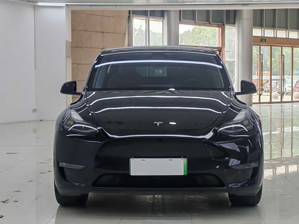 Tesla Model Y Tesla Model Y