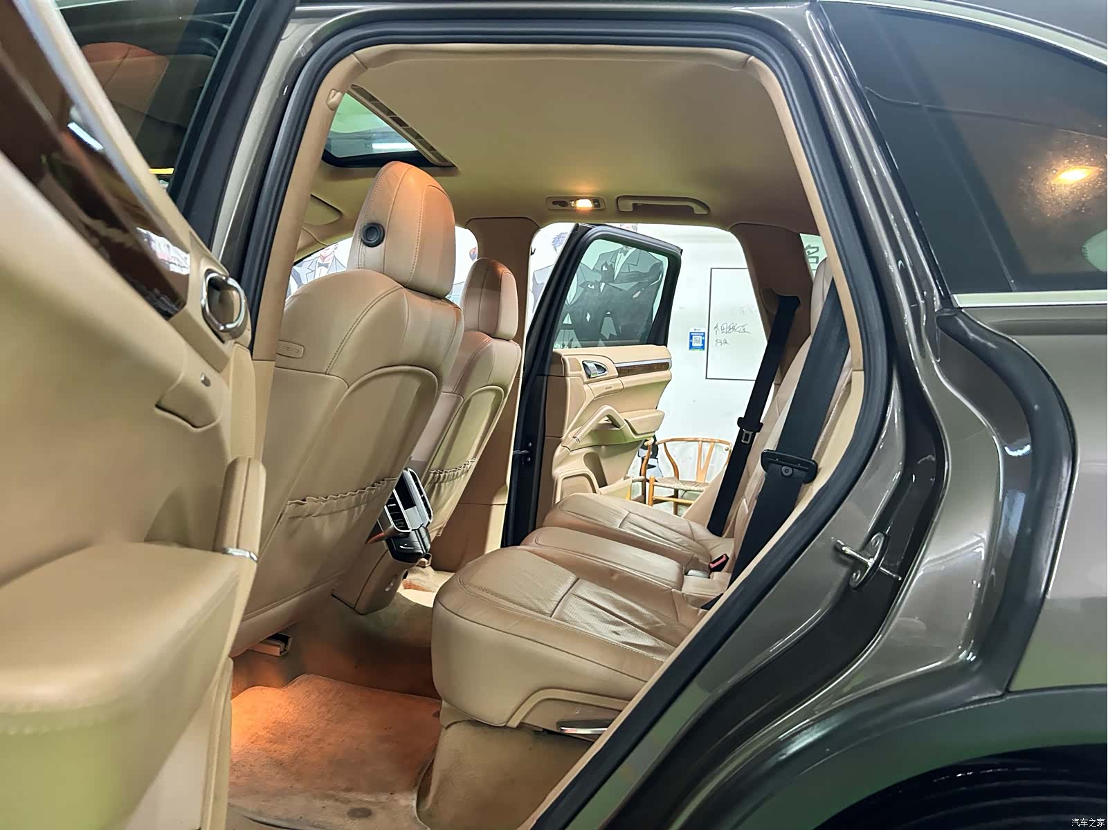 Porsche Cayenne, 2011 15