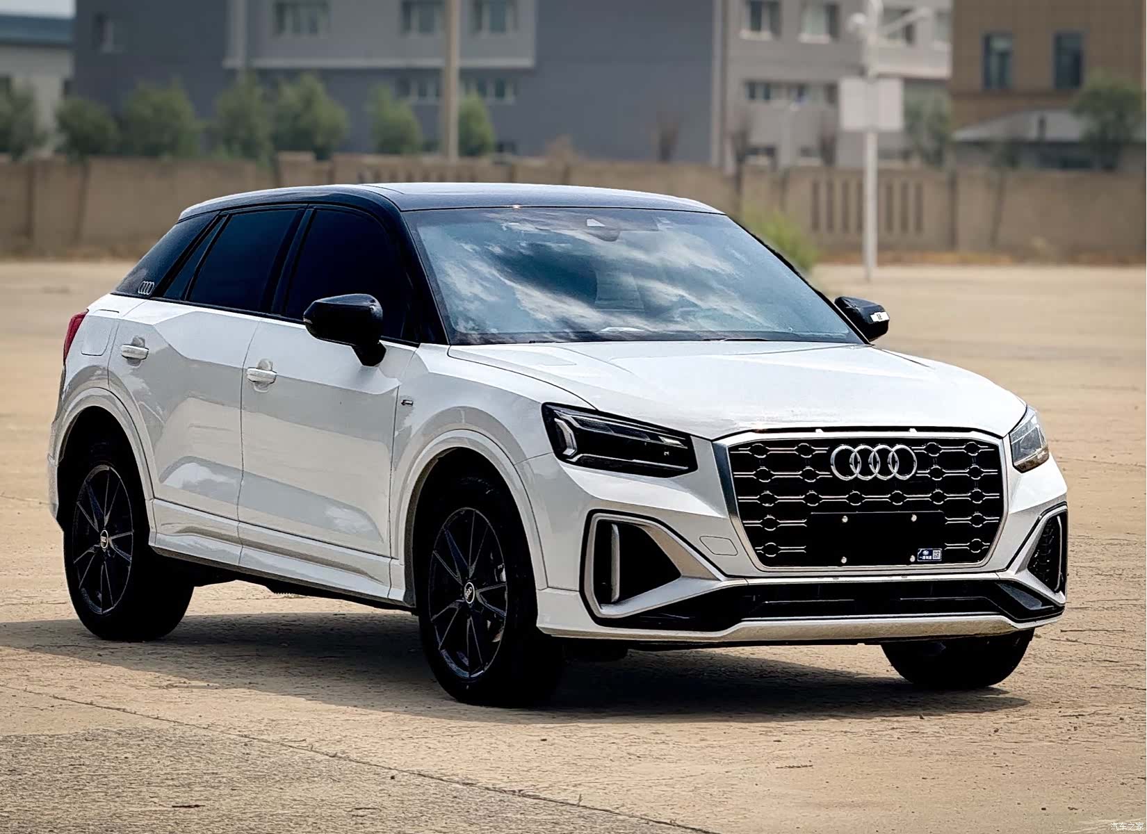 Audi Q2L, 2021 4