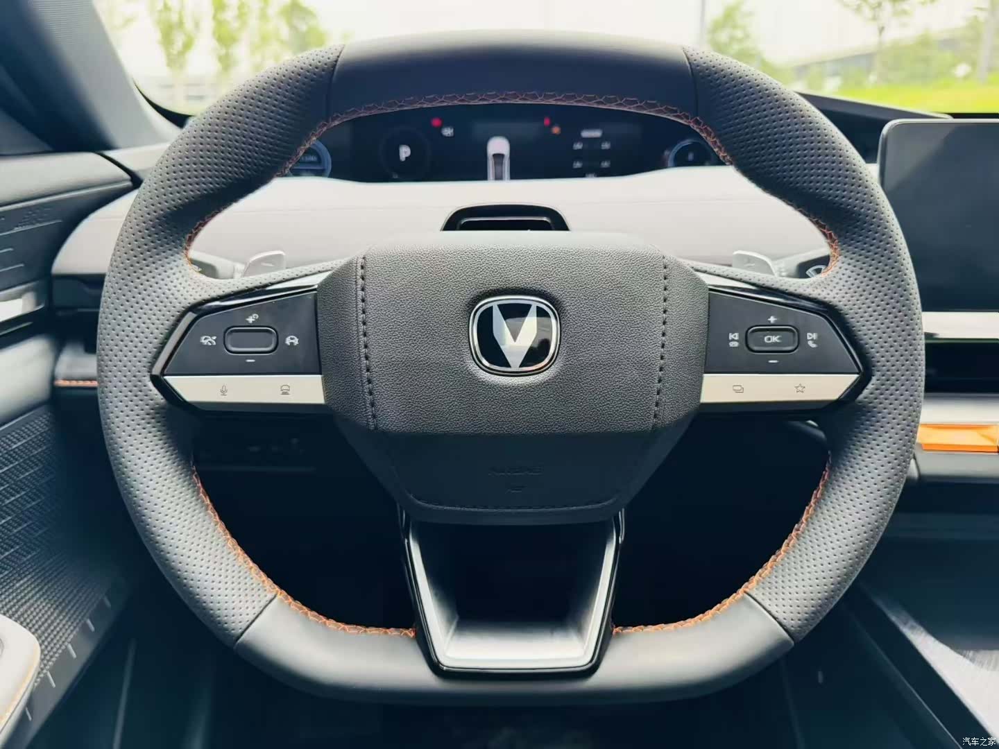 Changan UNI-V, 2023 7