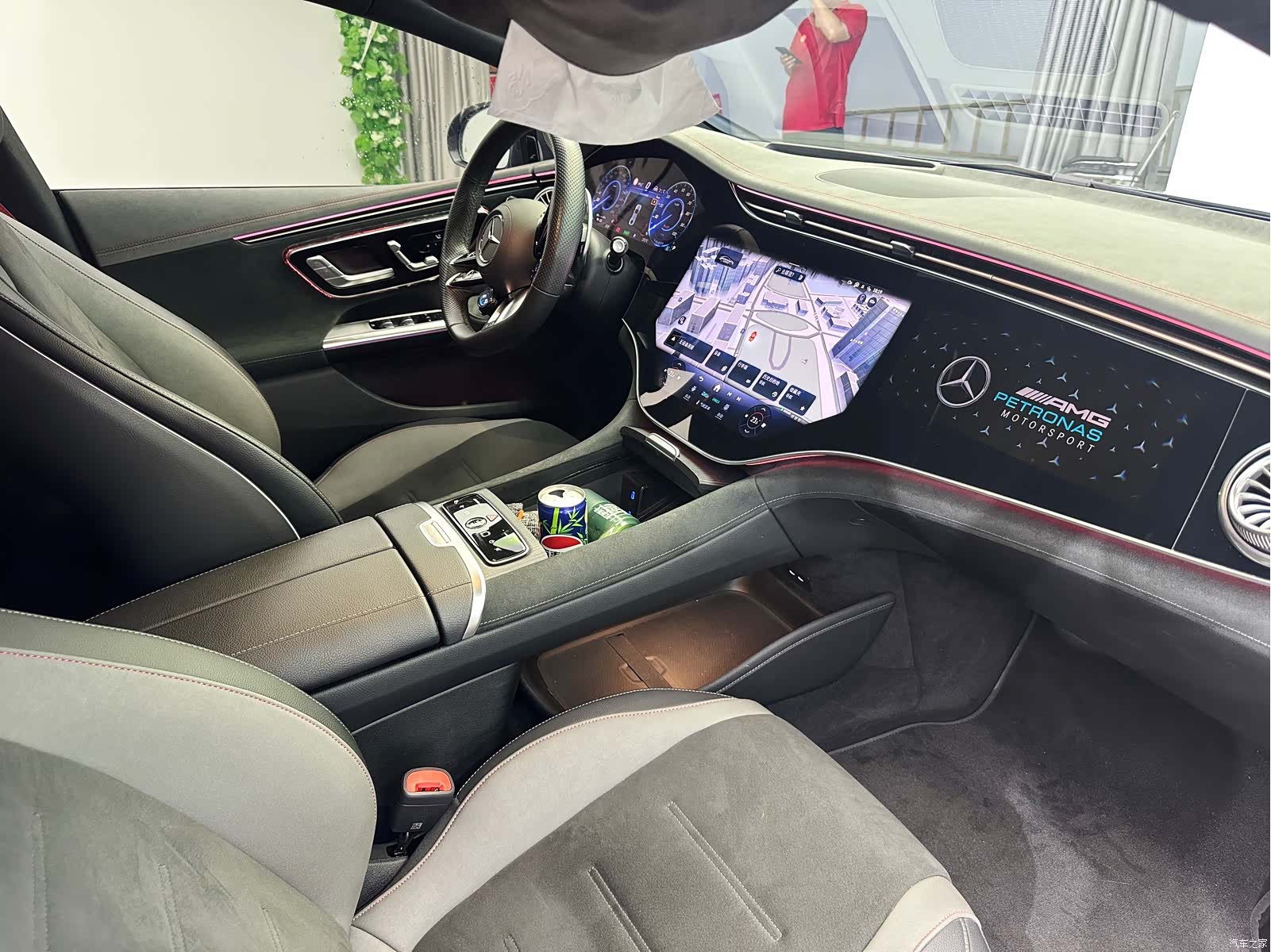Mercedes-Benz EQE, 2023 14