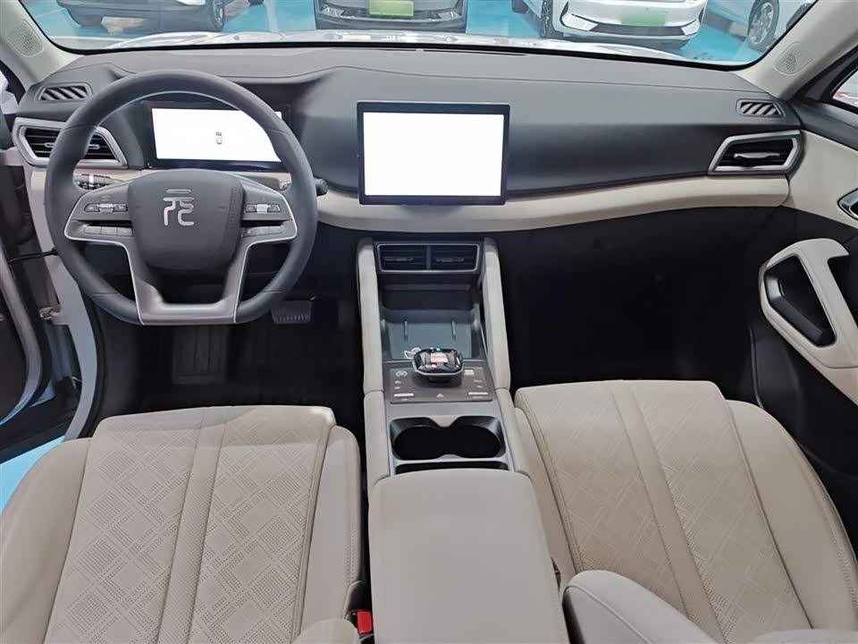 BYD Yuan UP BYD Yuan UP