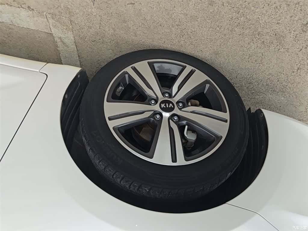 Kia GLS, 2020 23