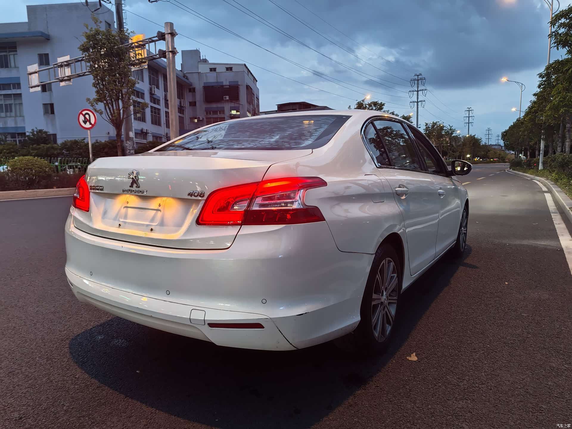 Peugeot 408, 2018 15