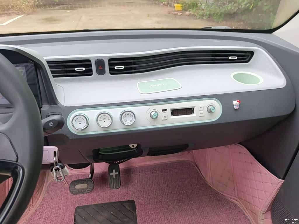 Wuling MINIEV, 2021 13