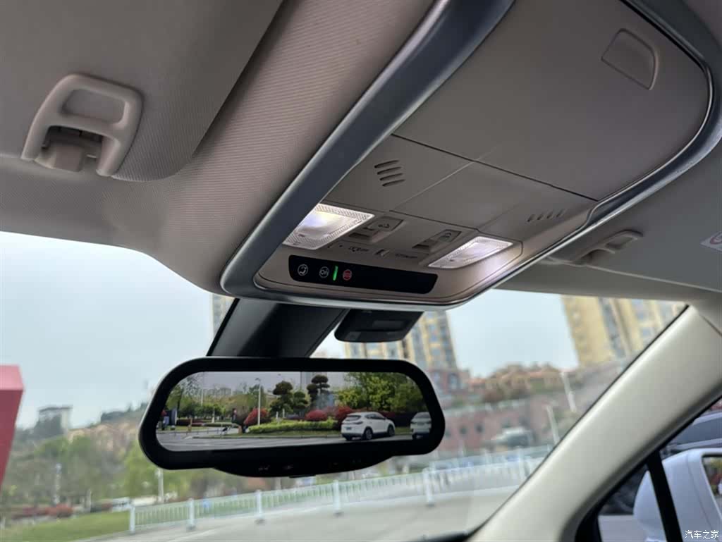 Cadillac XT5, 2017 9
