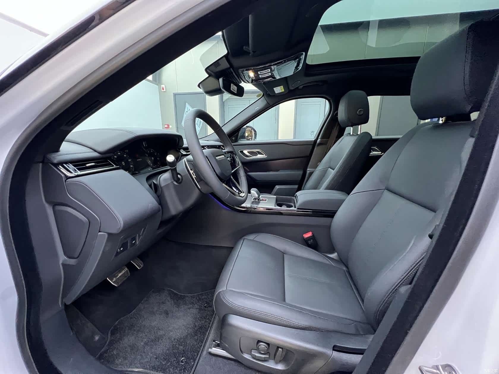 Land Rover Range Rover, 2026 10