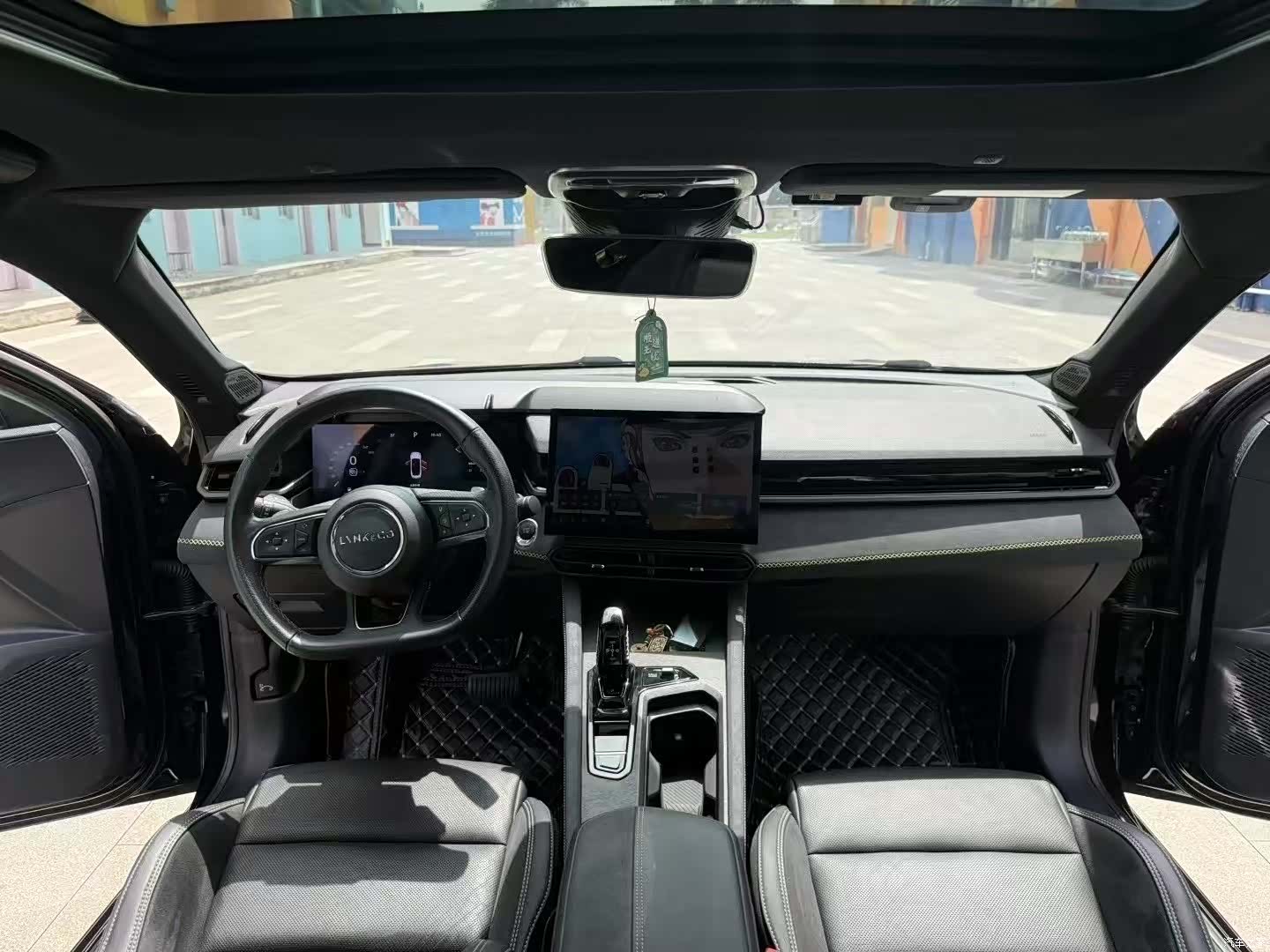 Lynk & Co 02, 2024 все фото