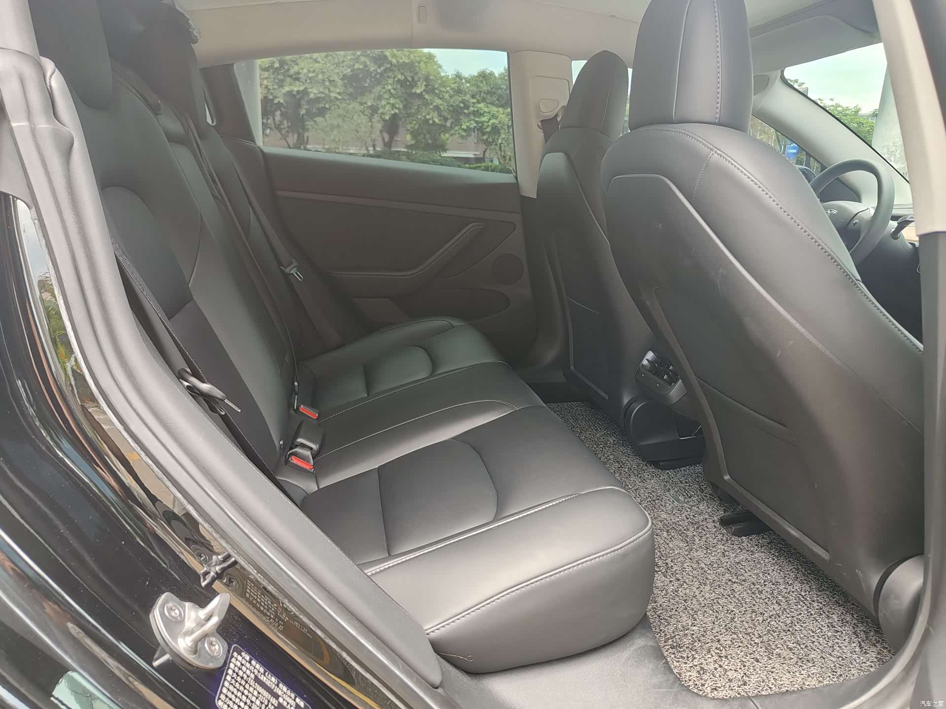 Tesla Model 3, 2021 8