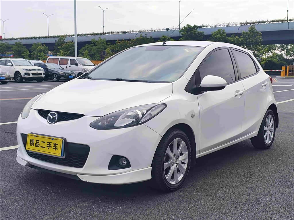 Mazda 2