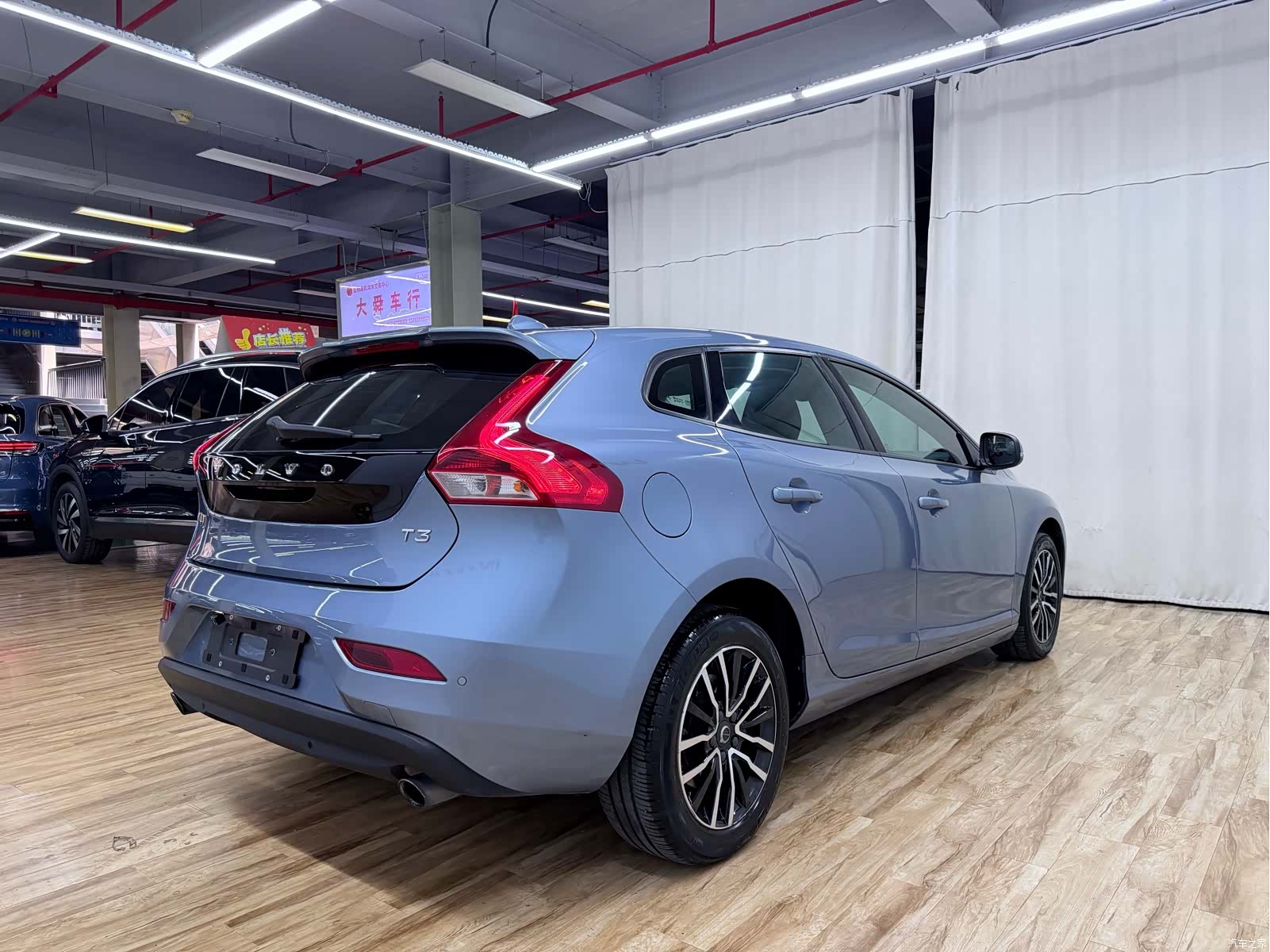 Volvo V40, 2018 7