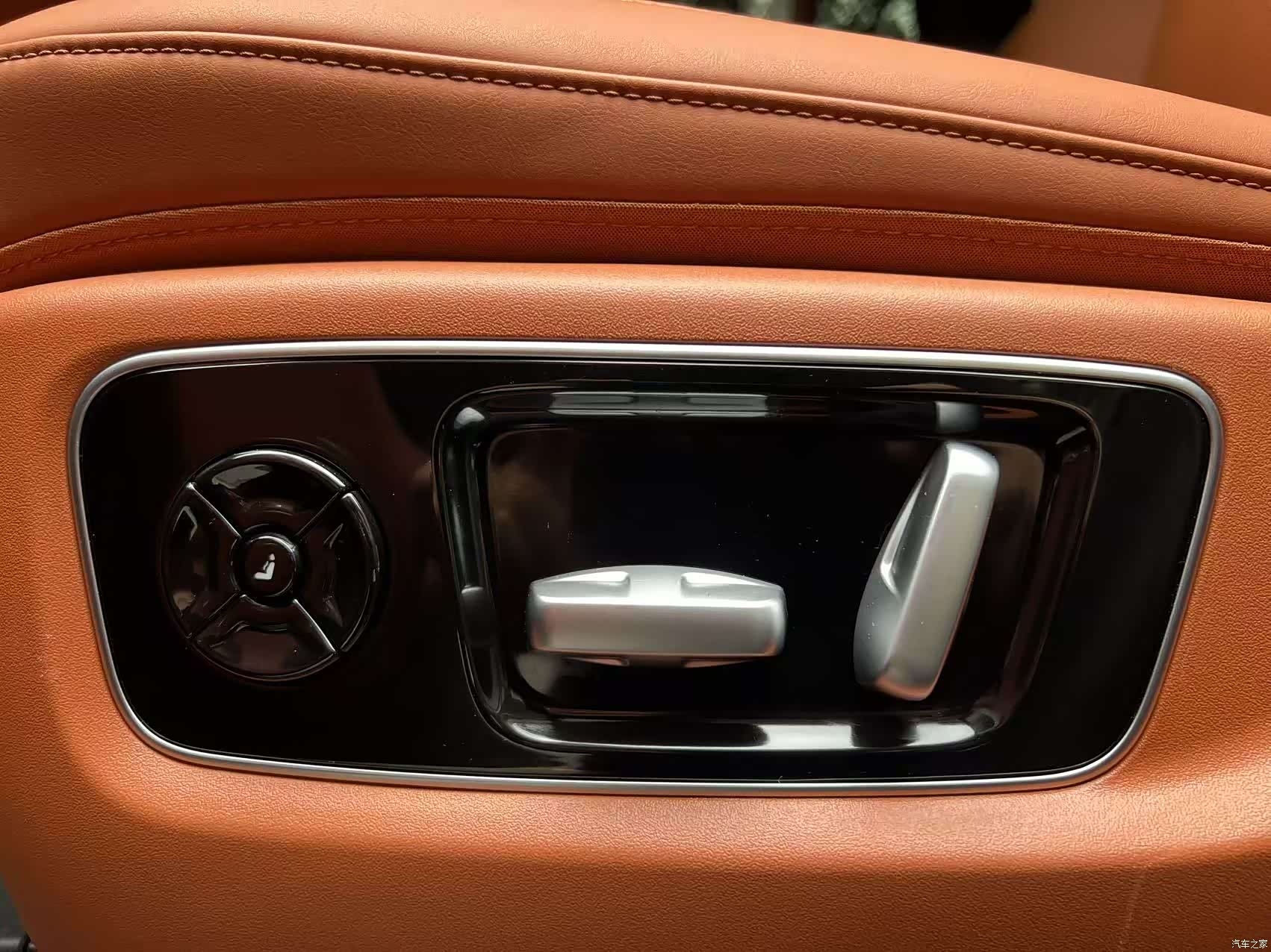 Li Auto L8, 2022 14