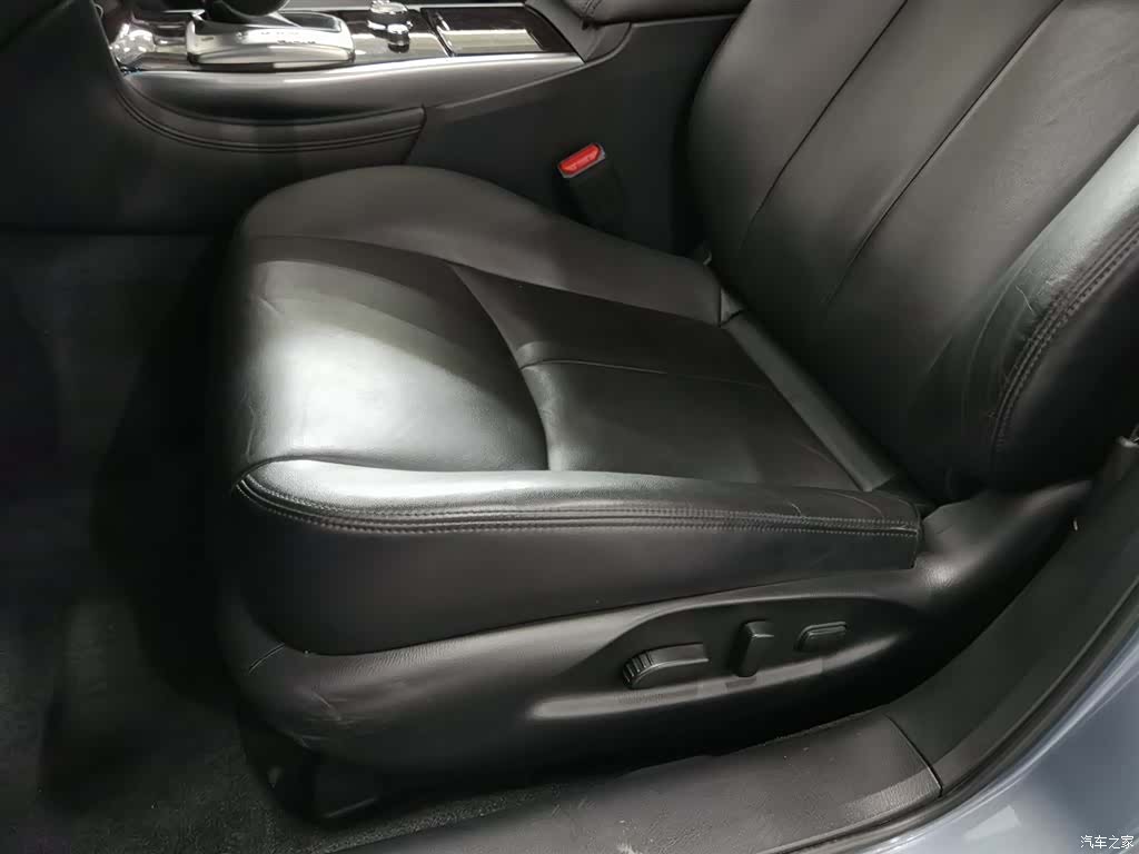 Infiniti Q70, 2019 20