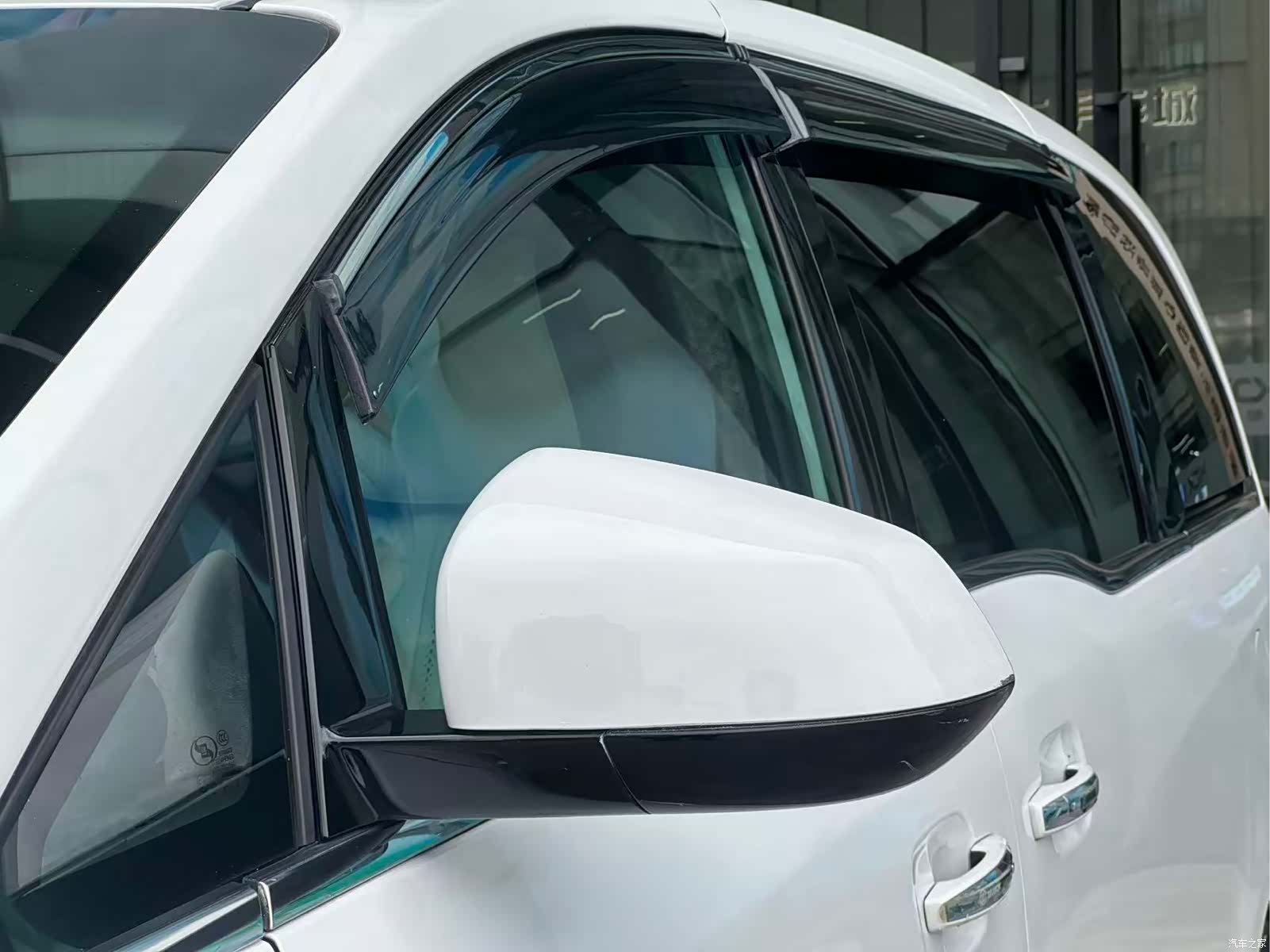 Buick GL8, 2021 9