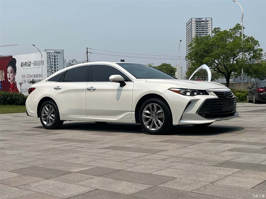Toyota Avalon, 2020 3