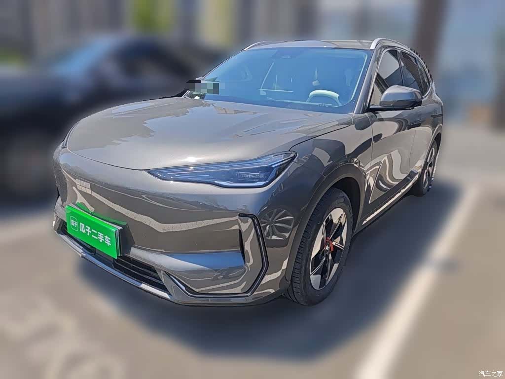 Geely Galaxy E5, 2025 2