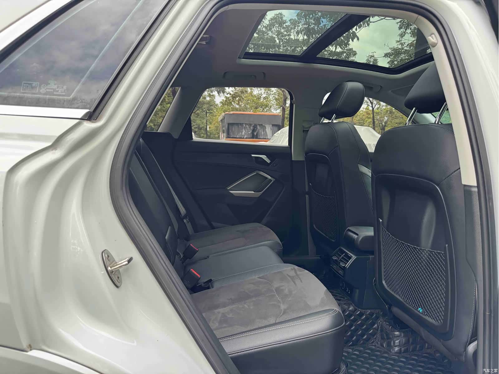 Audi Q3, 2023 11