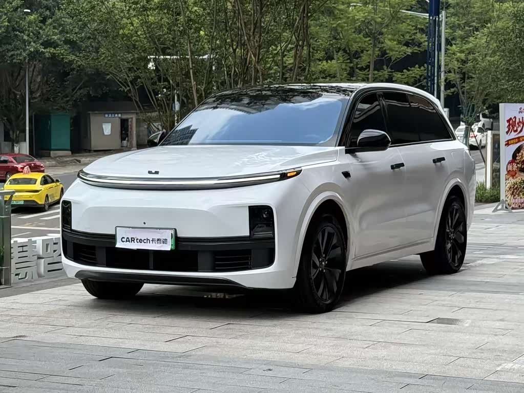 Li Auto L8
