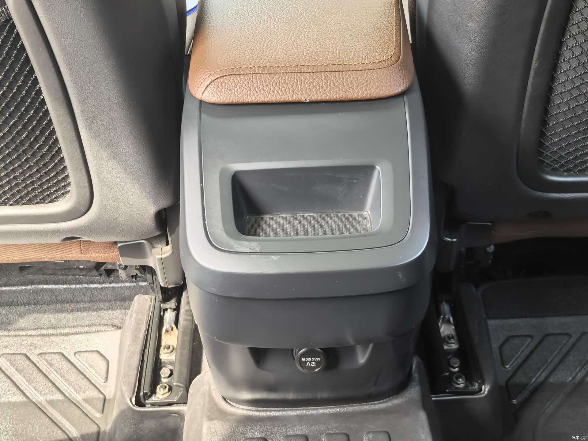 Volvo XC60, 2018 15