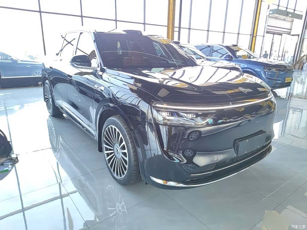 AITO M8, 2025 4