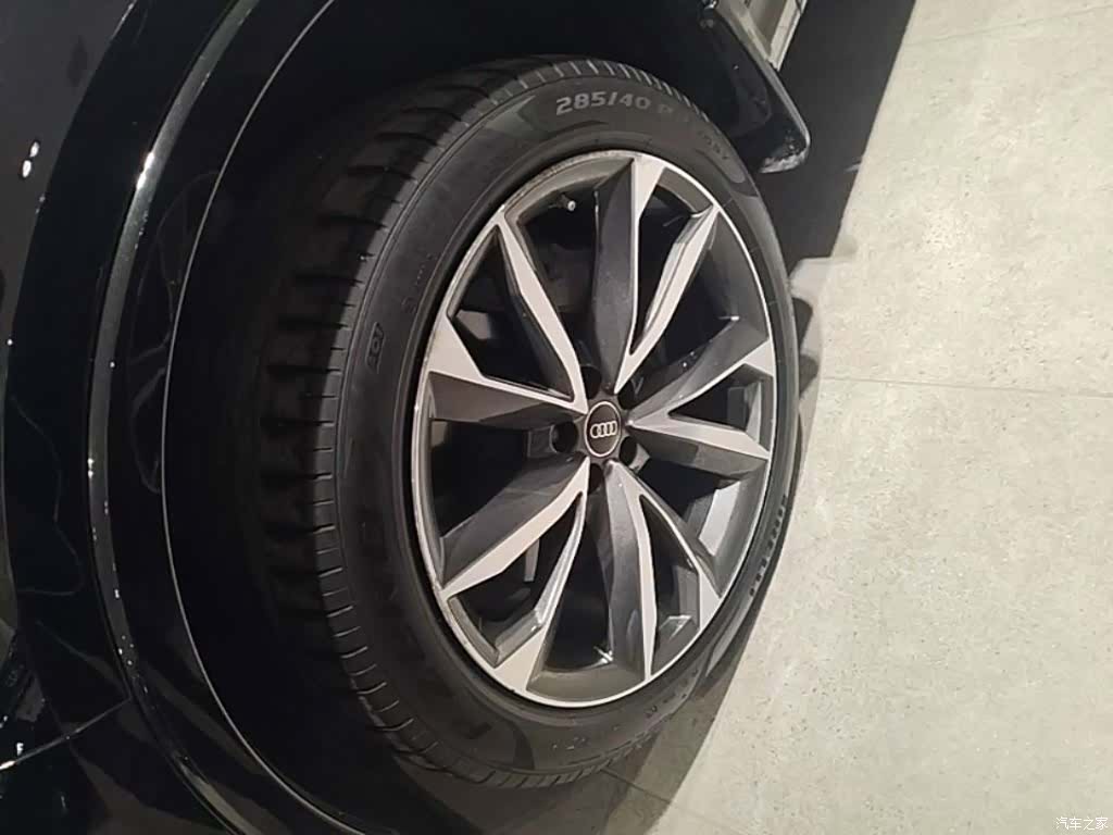 Audi Q7, 2023 23
