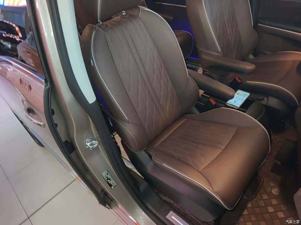 Buick GL8, 2022 25