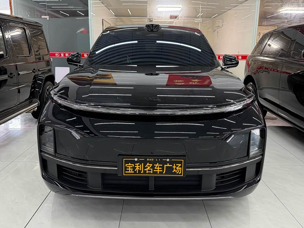 Li Auto L8