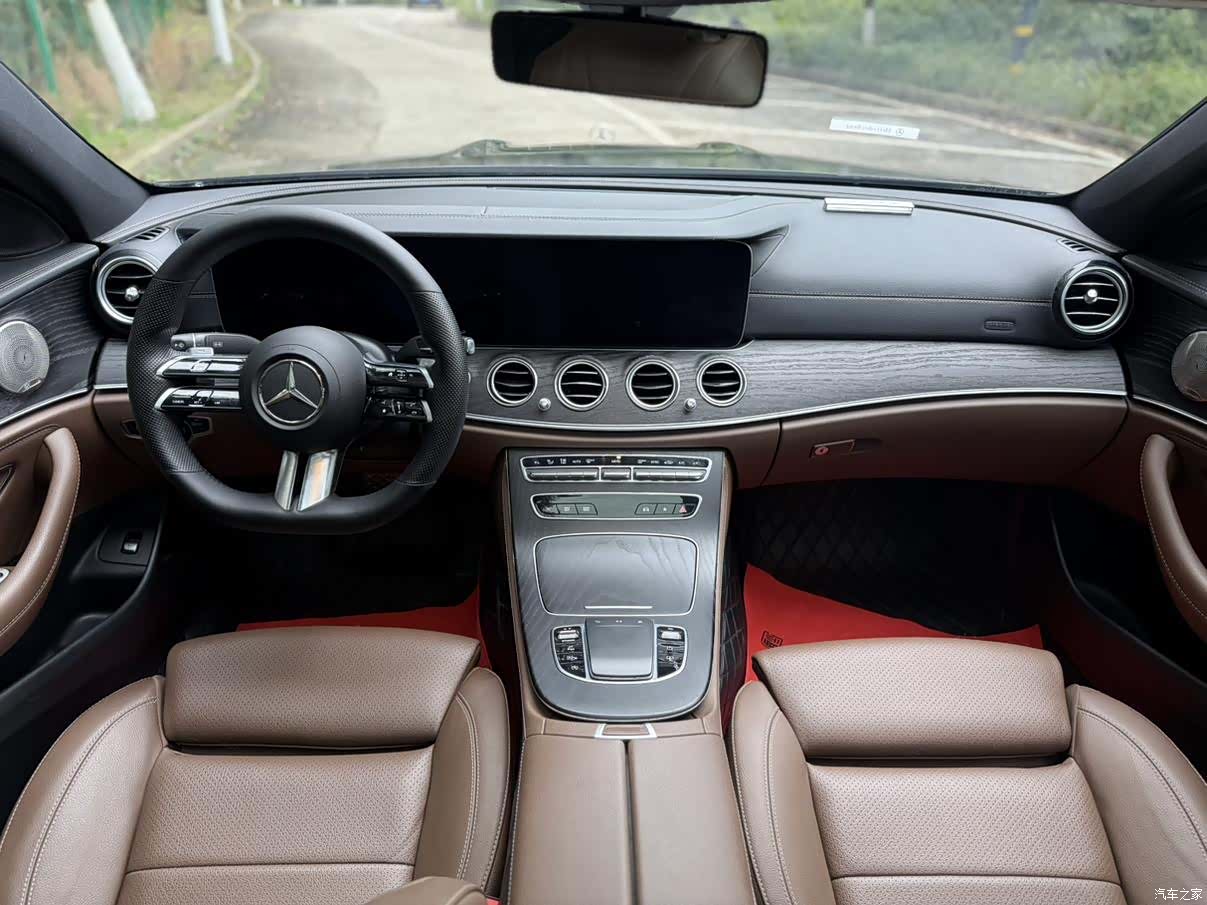 Mercedes-Benz E-Class, 2022 11